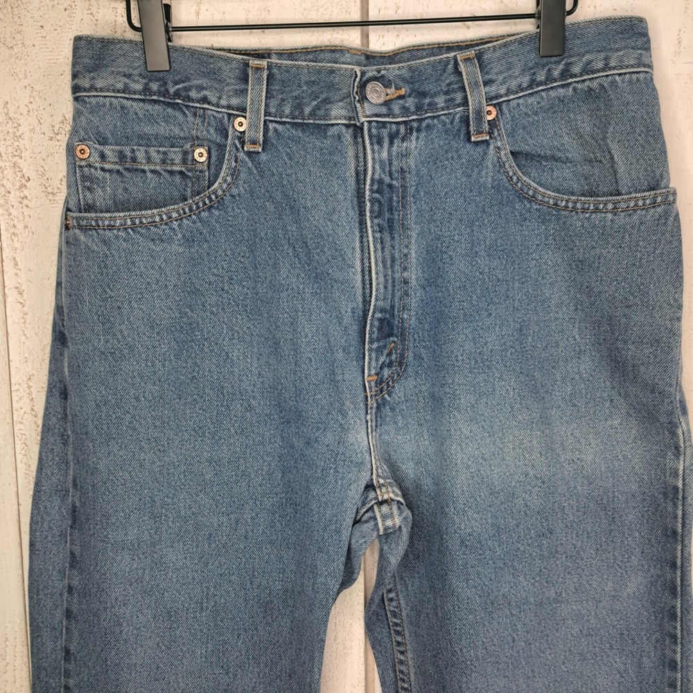 Vintage Y2k 2002 USA Made Men's Levi's 505 34/30 Straight Leg Light Wash